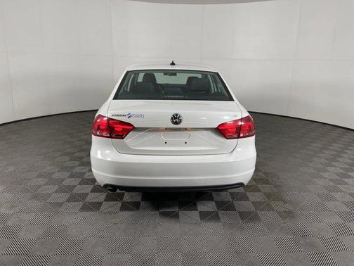 2013 Volkswagen Passat 2.5 SE