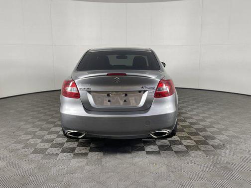 2013 Suzuki Kizashi Sport SLS