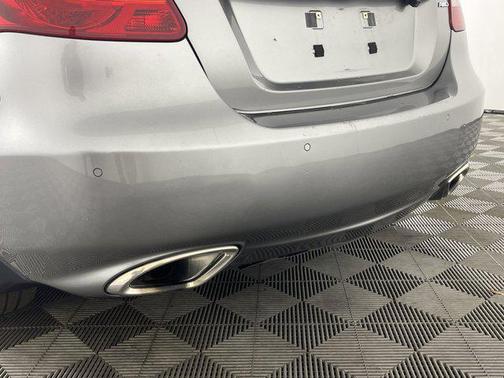 2013 Suzuki Kizashi Sport SLS