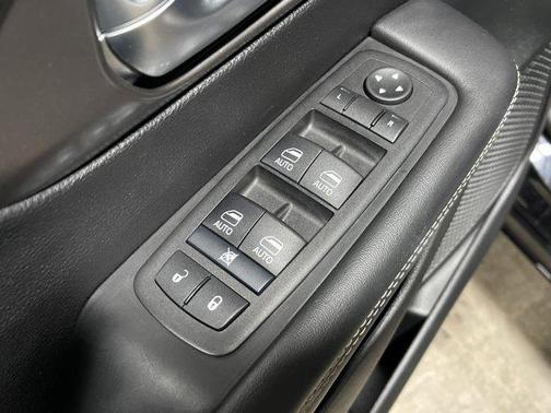 2025 Chrysler Pacifica L