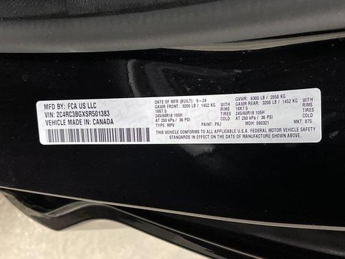 2025 Chrysler Pacifica L