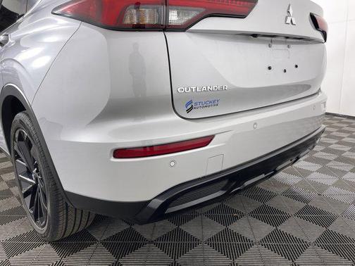 2022 Mitsubishi Outlander Black Edition S-AWC