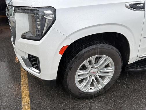 White Frost Tricoat 2024 GMC Yukon XL SLT