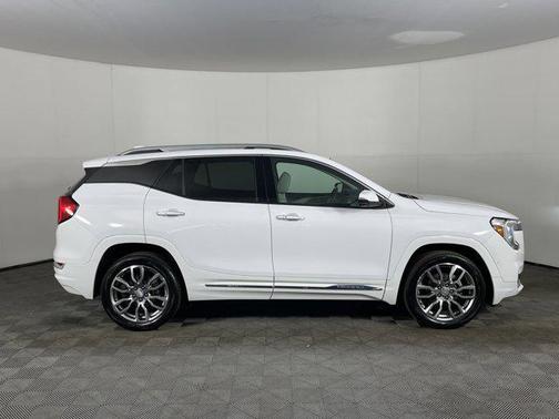 2022 GMC Terrain Denali