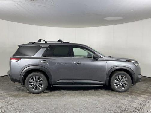 2024 Nissan Pathfinder SV 4WD