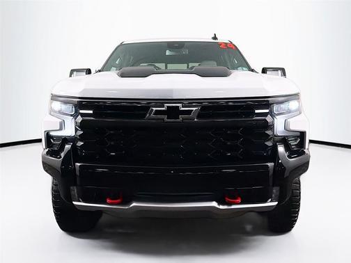 Summit White 2024 Chevrolet Silverado 1500 ZR2