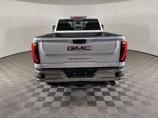 2026 GMC Sierra 2500 SLT