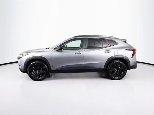 Sterling Gray Metallic 2025 Chevrolet Trax FWD ACTIV
