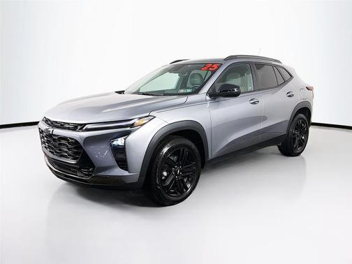Sterling Gray Metallic 2025 Chevrolet Trax FWD ACTIV