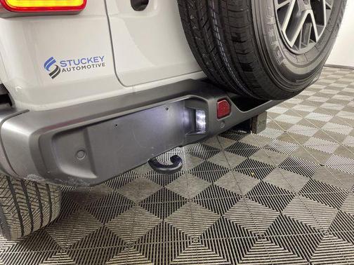 2024 Jeep Wrangler 4-Door Sahara 4x4