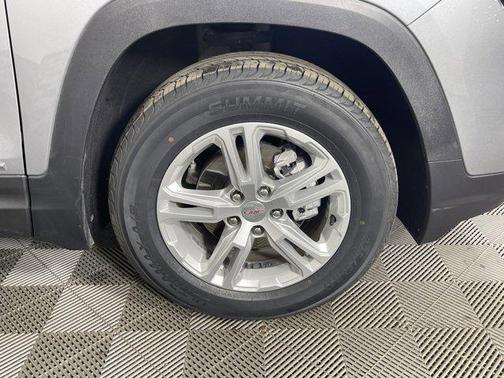 Sterling Metallic 2023 GMC Terrain SLE