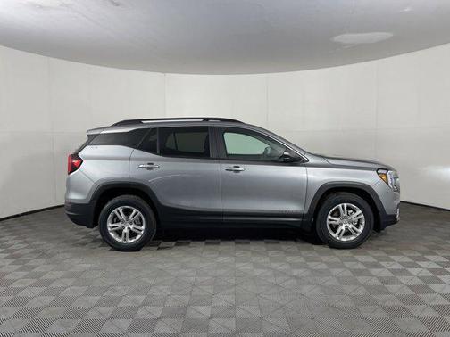 Sterling Metallic 2023 GMC Terrain SLE