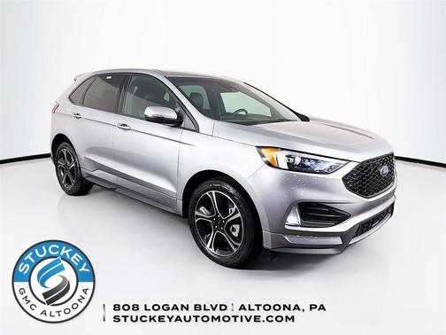 Iconic Silver Metallic 2024 Ford Edge ST