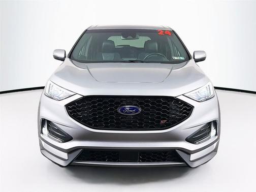 Iconic Silver Metallic 2024 Ford Edge ST