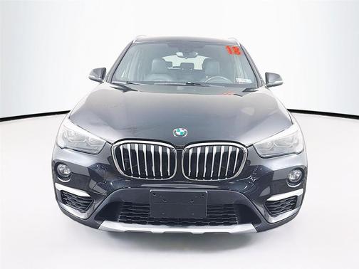 Black Sapphire Metallic 2018 BMW X1 xDrive28i