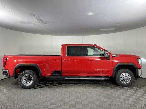 2026 GMC Sierra 3500 SLE