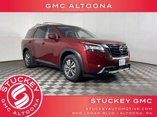 2023 Nissan Pathfinder SL 4WD