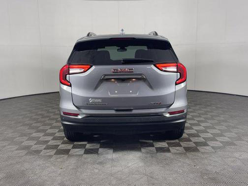 2024 GMC Terrain AWD AT4