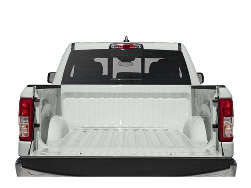 Diamond Black Crystal Pearlcoat 2019 RAM 1500 Big Horn