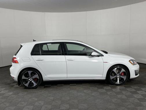 2017 Volkswagen Golf GTI 2.0T S 4-Door