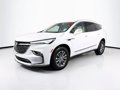 2023 Buick Enclave Essence AWD