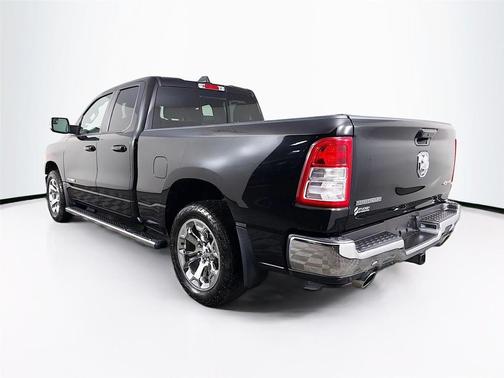 Diamond Black Crystal Pearlcoat 2021 RAM 1500 Big Horn/Lone Star