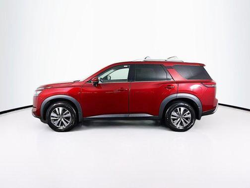 2023 Nissan Pathfinder SL 4WD