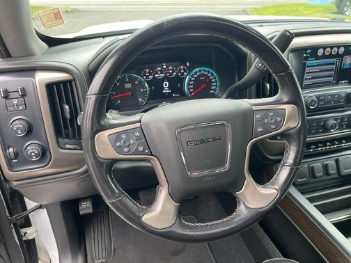 White 2018 GMC Sierra 1500 Denali
