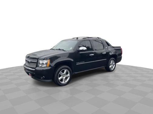 Black 2013 Chevrolet Avalanche LTZ