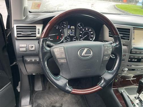 2014 Lexus LX 570 Base