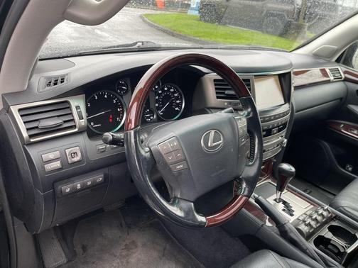 2014 Lexus LX 570 Base