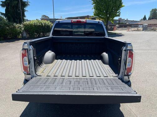 Gray 2016 GMC Canyon SLT