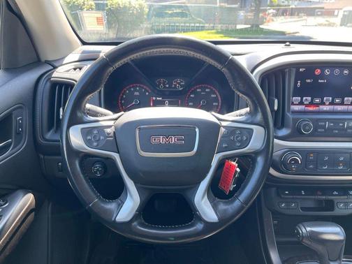 Gray 2016 GMC Canyon SLT