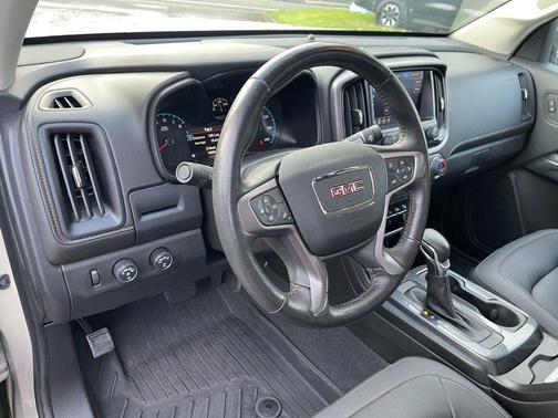 2022 GMC Canyon AT4