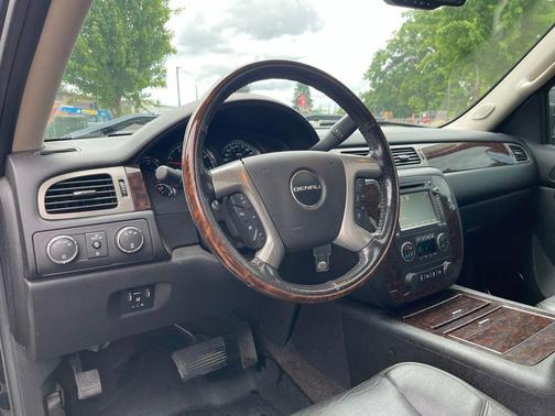 Black 2013 GMC Sierra 2500 Denali