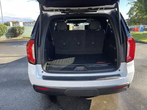 2021 GMC Yukon XL 4WD AT4