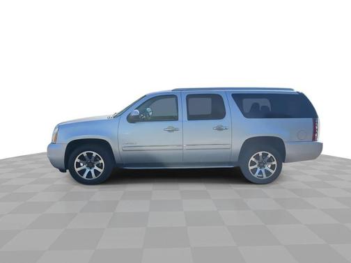 Gray 2014 GMC Yukon XL Denali