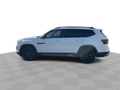 2024 Volkswagen Atlas 2.0T SE w/Technology 4MOTION
