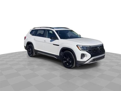 2024 Volkswagen Atlas 2.0T SE w/Technology 4MOTION