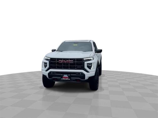 2025 GMC Canyon AT4