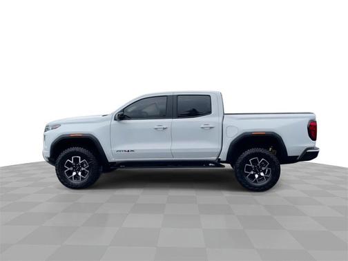 2025 GMC Canyon AT4