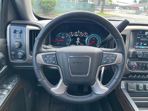 Black 2017 GMC Sierra 1500 Denali