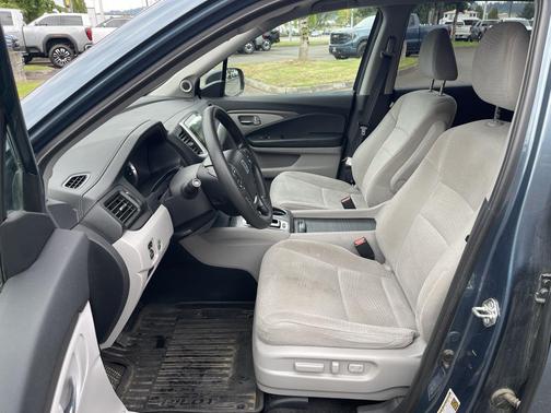 2017 Honda Pilot EX