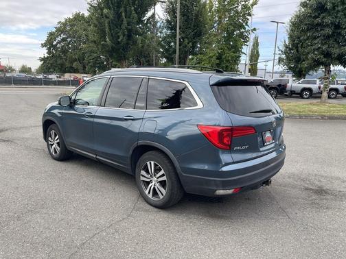 2017 Honda Pilot EX