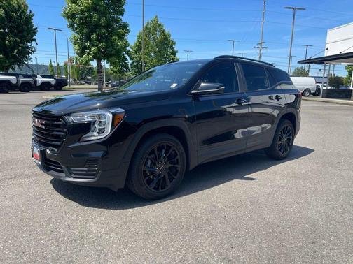 Black 2024 GMC Terrain SLE