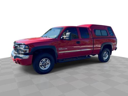 Red 2004 GMC Sierra 2500 SLE H/D Extended Cab