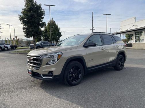 2023 GMC Terrain AWD AT4