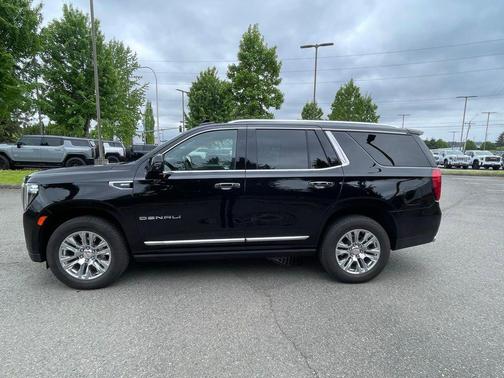 Black 2024 GMC Yukon Denali