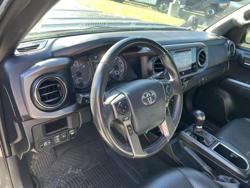 2019 Toyota Tacoma TRD Sport