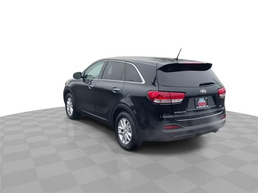 2017 Kia Sorento L